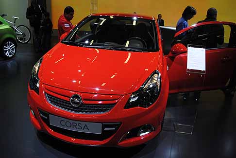 Bologna Motor Show Opel
