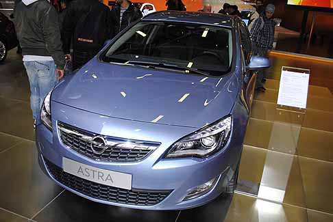 Bologna Motor Show Opel