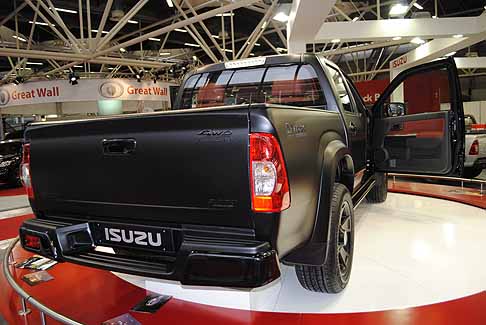 Bologna Motor Show Isuzu