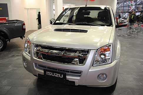 Bologna Motor Show Isuzu