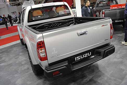 Bologna Motor Show Isuzu