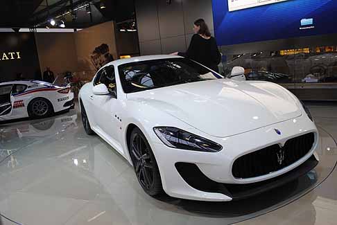 Maserati - Soprtiva ed aereodinamica - Gran Tusrimo MC Stradale 