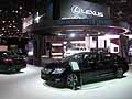 LS 460 berlina di lusso al New York International Auto Show 2010