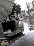 Casonetto ribaldato dalla furia dellacqua a Piazza Fennedy ad Acquaviva delle Fonti - Bari del 14 Giungo 2014