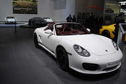 Porsche - Stand Porsche prima della presentazione ufficiale della Porsche Speedster 911