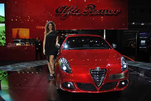 Parigi Motor Show Hostess
