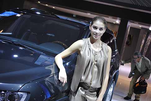 Parigi Motor Show Hostess