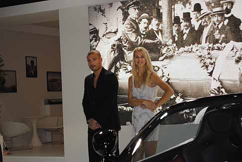 Parigi Motor Show Hostess