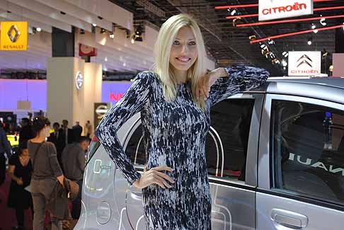 Parigi Motor Show Hostess
