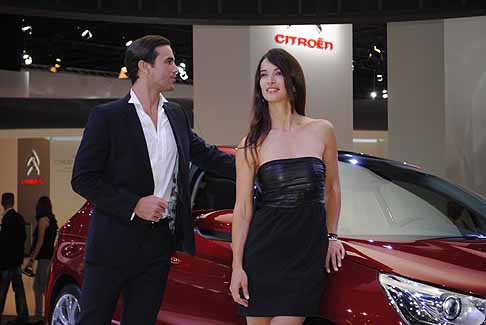 Parigi Motor Show Hostess