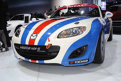 Parigi Motor Show Mazda