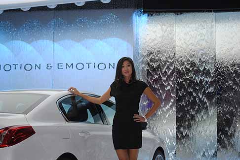 Parigi Motor Show Hostess