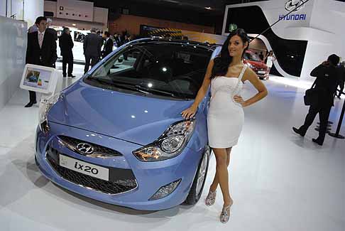 Parigi Motor Show Ragazze