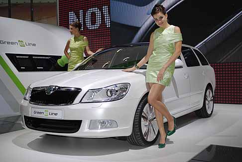 Parigi Motor Show Ragazze