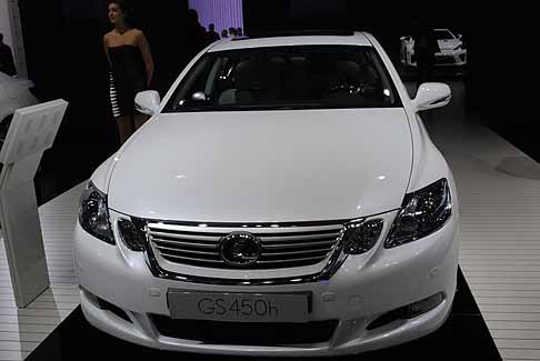 Parigi Motor Show Lexus