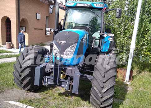 Raduno Trattori - Raduno trattori a Ramiseto trattore agricolo Landini 6 120C a Ventasso 2023
