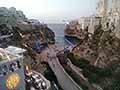 Polignano a Mare Lama Monachile pronta ad ospitare la II tappa del Red Bull Cliff Diving 2025 World Series seconda tappa di questanno