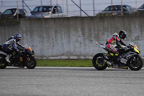 Trofeo Inverno - De Luca Marco su Yamaha leader provvisorio dietro Del Vecchio su Triumph in gara al Trofeo Inverno 2015 presso lAutodromo del Levante a Binetto