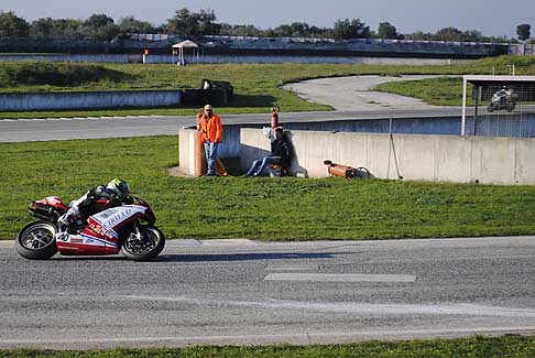 Classe Open - Moto Ducati vincitore Gentile Flavio sul tornantino in gara 3 al Trofeo Inverno 2015 allAutodromo del Levante