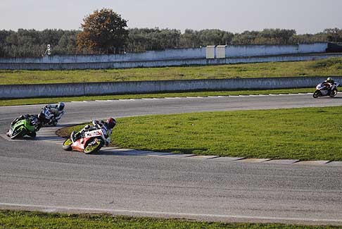 Classe Open - Moto in gara 3 tornantino, davanti Divicaro Cosimo su BMW al Trofeo Inverno 2015 classe Open allAutodromo del Levante