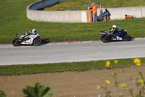 Trofeo Inverno 2015 - Ritelle Nicola in lotta con Rubbino Raffaele entrambi su moto Honda al tornantino Classe 600 Open/Amatori, 3^ Gara al Trofeo Inverno 2015 allAutodromo del Levante nel circuito di Binetto