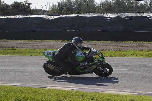 Trofeo Inverno - Canelli Michele moto Kawasaki in gara, vincitore del Trofeo Inverno 2015 categoria 600 Rookies in Gara 1 presso lAutodromo del Levante a Binetto