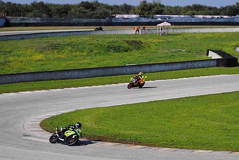 Trofeo Inverno - Duo di testa al tornantino al Trofeo Inverno 2015 in pista presso lAutodromo del Levante 2015