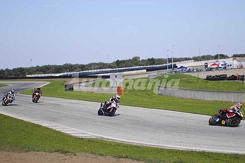 Autodromo del Levante - Moto in gara al Trofeo Inverno 2016 sul circuito di Binetto. Foto archivio 2015