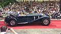 Auto depoca in passerella al Concorso di Eleganza a Villa dEste sul lago di Como