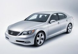 Lexus modello ibrido